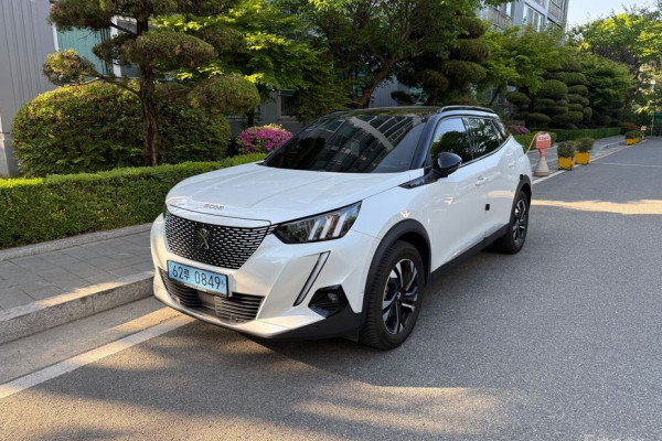 2022 Peugeot 2008 с пробегом 73 000 км