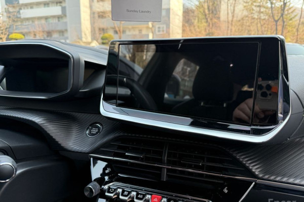 2022 Peugeot 2008 с пробегом 73 000 км