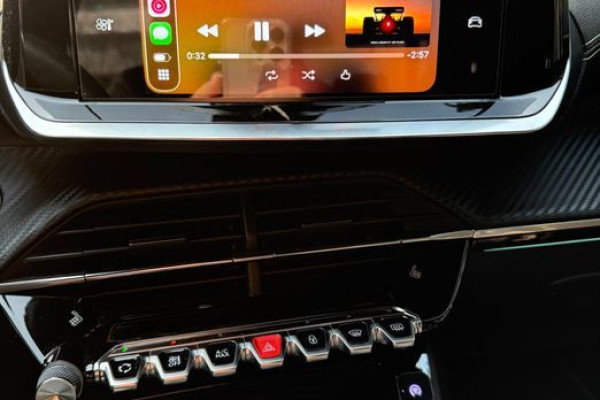 2022 Peugeot 2008 с пробегом 73 000 км