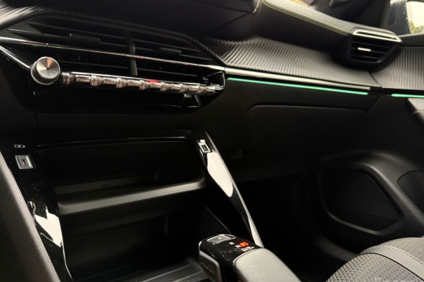 2022 Peugeot 2008 с пробегом 73 000 км