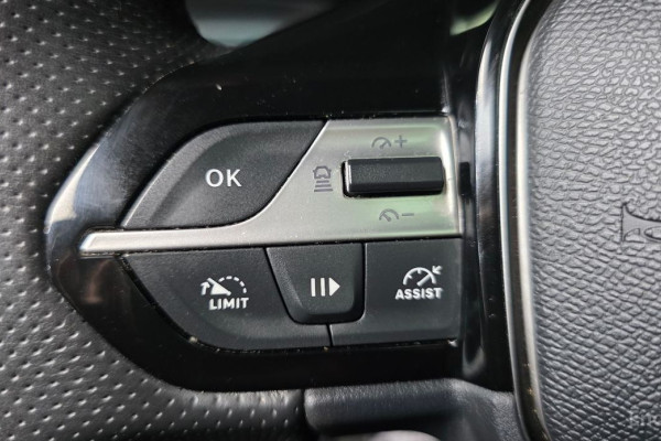 2022 Peugeot 308 с пробегом 65 190 км