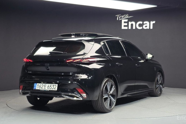 2022 Peugeot 308 с пробегом 40 282 км