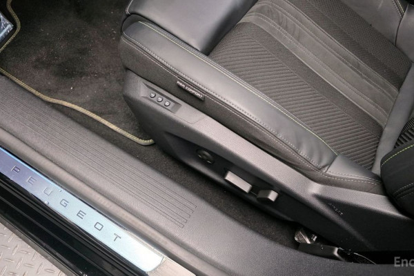 2022 Peugeot 308 с пробегом 40 282 км