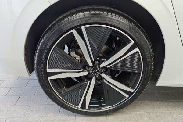 2024 Peugeot 308 с пробегом 26 388 км