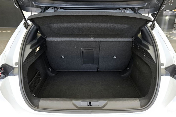 2024 Peugeot 308 с пробегом 26 388 км