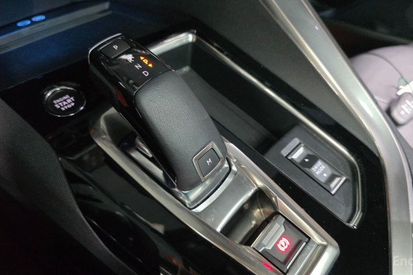 2023 Peugeot 3008 с пробегом 43 175 км