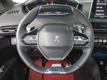 2023 Peugeot 3008 с пробегом 43 175 км