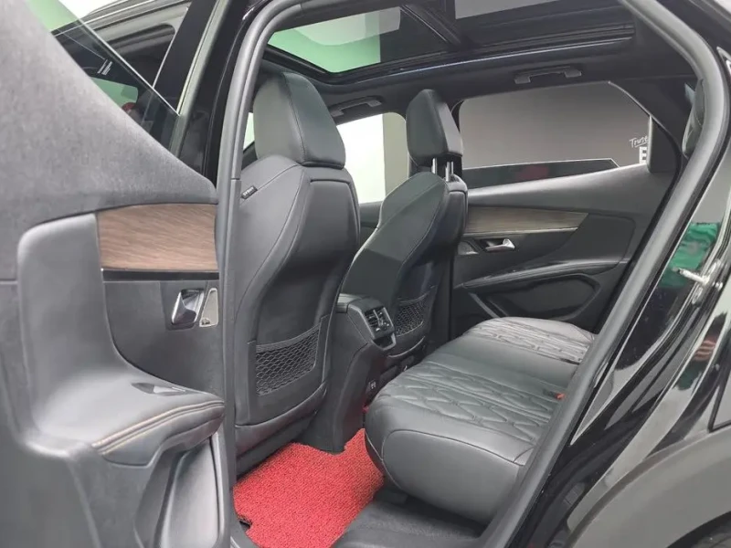 2023 Peugeot 3008 с пробегом 43 175 км