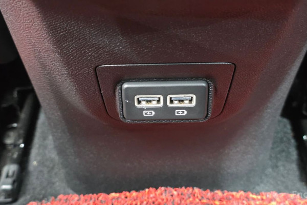 2023 Peugeot 3008 с пробегом 43 175 км