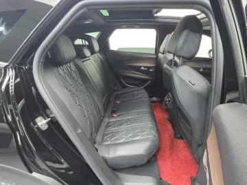 2023 Peugeot 3008 с пробегом 43 175 км