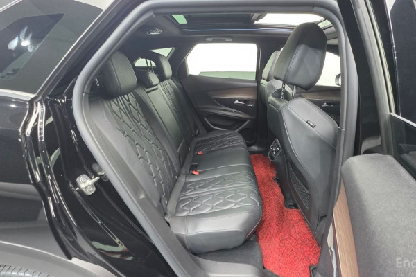 2023 Peugeot 3008 с пробегом 43 175 км