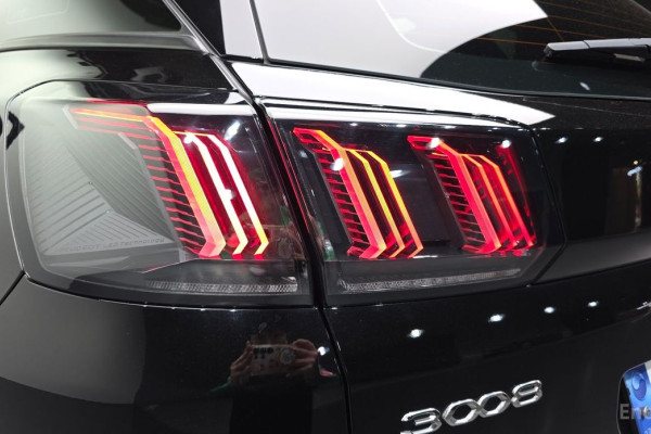 2023 Peugeot 3008 с пробегом 43 175 км