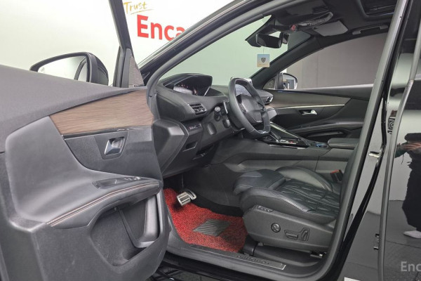 2023 Peugeot 3008 с пробегом 43 175 км