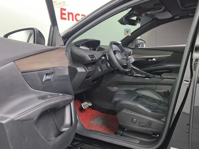 2023 Peugeot 3008 с пробегом 43 175 км