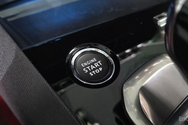 2023 Peugeot 3008 с пробегом 43 175 км