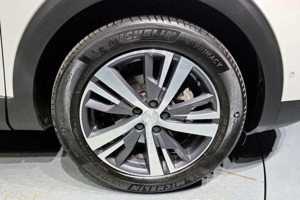 2024 Peugeot 3008 с пробегом 18 287 км