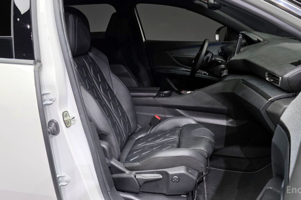 2024 Peugeot 3008 с пробегом 18 287 км