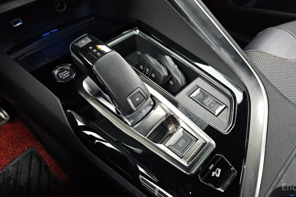 2022 Peugeot 3008 с пробегом 29 438 км