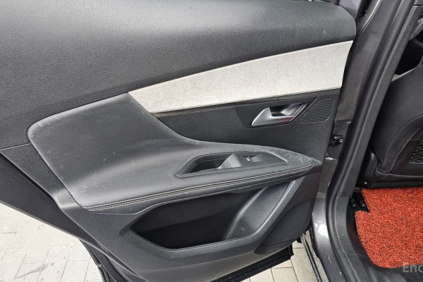 2022 Peugeot 3008 с пробегом 29 438 км