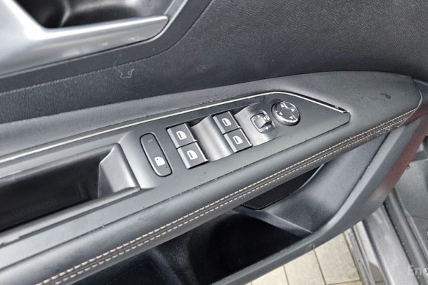 2022 Peugeot 3008 с пробегом 29 438 км