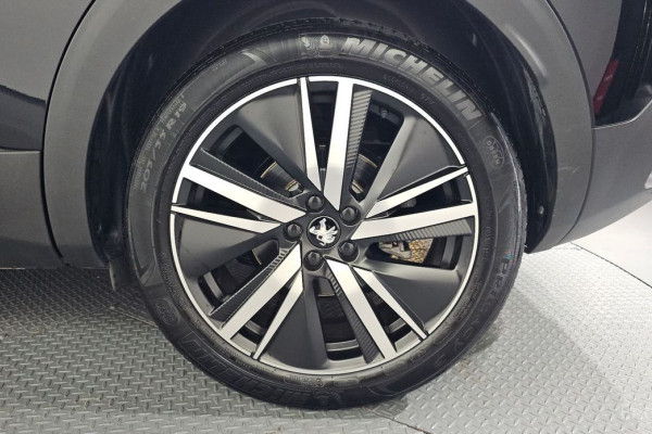 2024 Peugeot 3008 с пробегом 17 777 км