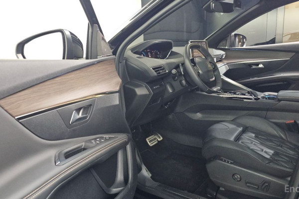 2024 Peugeot 3008 с пробегом 17 777 км
