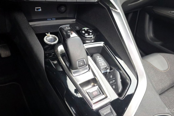 2021 Peugeot 3008 с пробегом 54 682 км