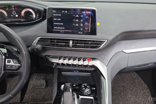 2021 Peugeot 3008 с пробегом 136 442 км