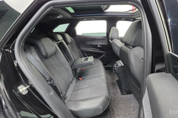 2021 Peugeot 3008 с пробегом 136 442 км