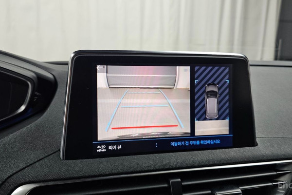 2024 Peugeot 3008 с пробегом 10 971 км