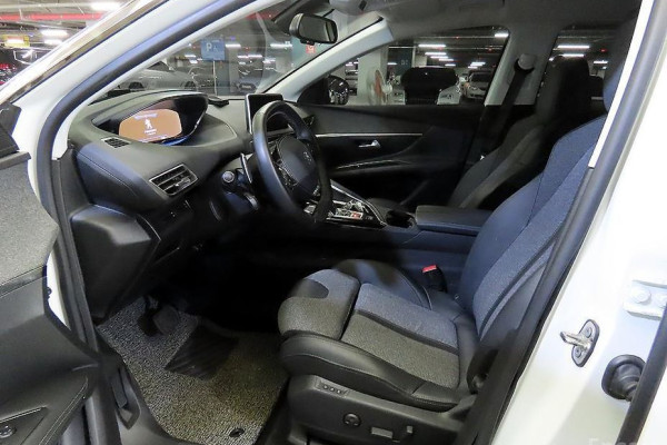 2021 Peugeot 3008 с пробегом 123 206 км