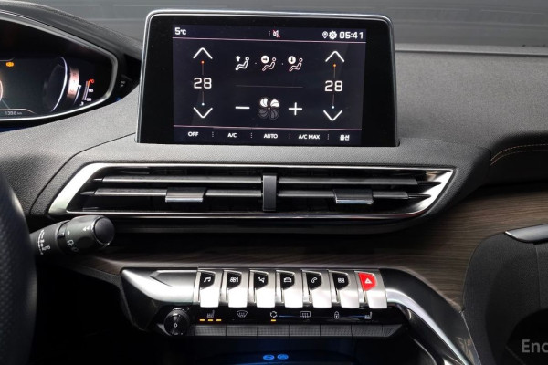 2024 Peugeot 5008 с пробегом 30 352 км