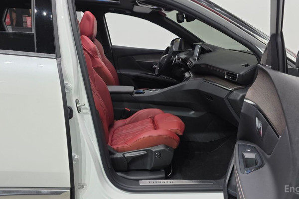 2024 Peugeot 5008 с пробегом 16 137 км