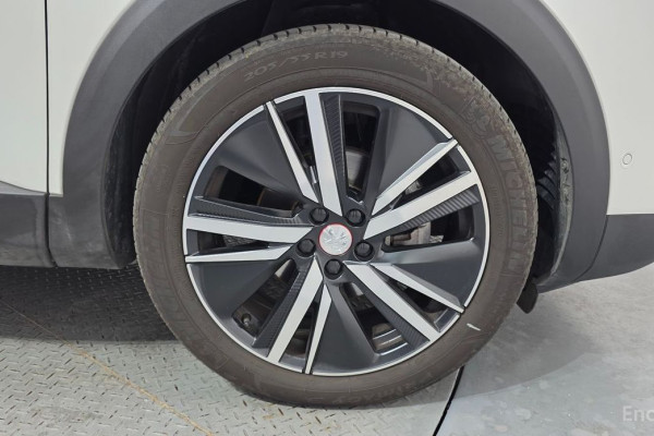 2024 Peugeot 5008 с пробегом 16 137 км