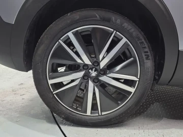 2024 Peugeot 5008 с пробегом 36 468 км