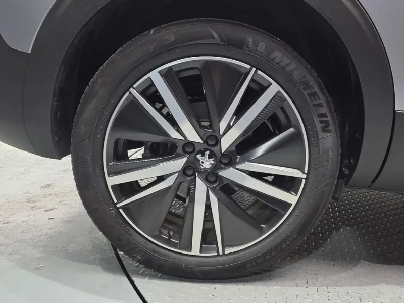 2024 Peugeot 5008 с пробегом 36 468 км