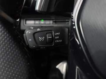 2024 Peugeot 5008 с пробегом 36 468 км