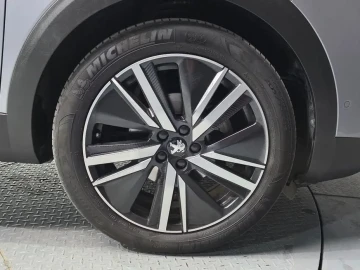 2024 Peugeot 5008 с пробегом 36 468 км