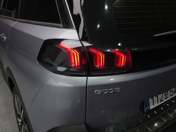 2024 Peugeot 5008 с пробегом 36 468 км