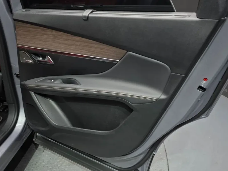 2024 Peugeot 5008 с пробегом 36 468 км