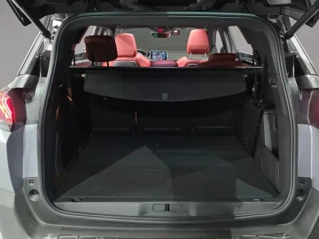 2024 Peugeot 5008 с пробегом 36 468 км