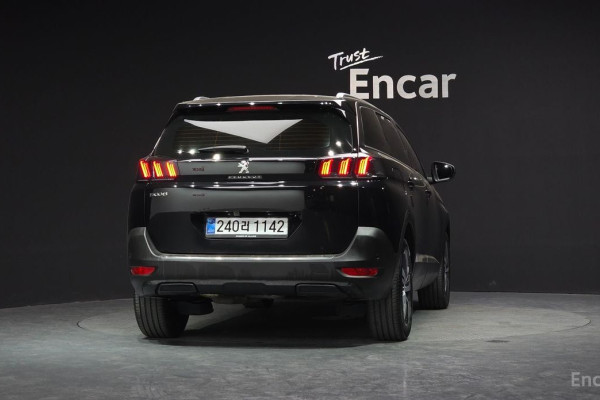 2024 Peugeot 5008 с пробегом 11 718 км