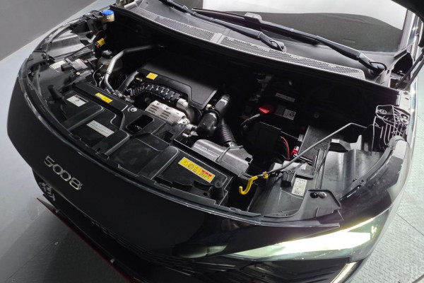 2024 Peugeot 5008 с пробегом 11 718 км