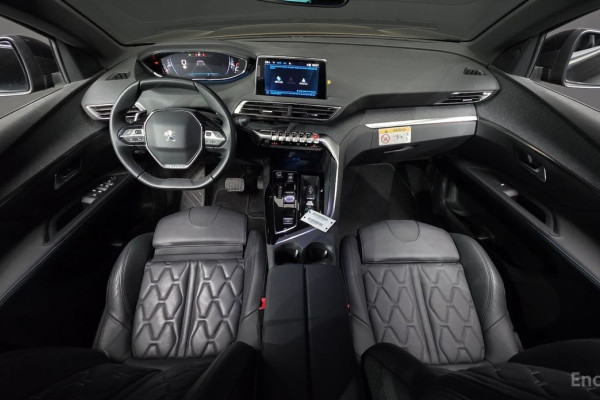 2024 Peugeot 5008 с пробегом 11 718 км