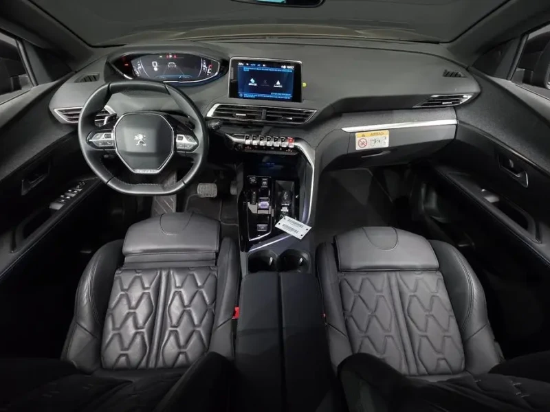 2024 Peugeot 5008 с пробегом 11 718 км