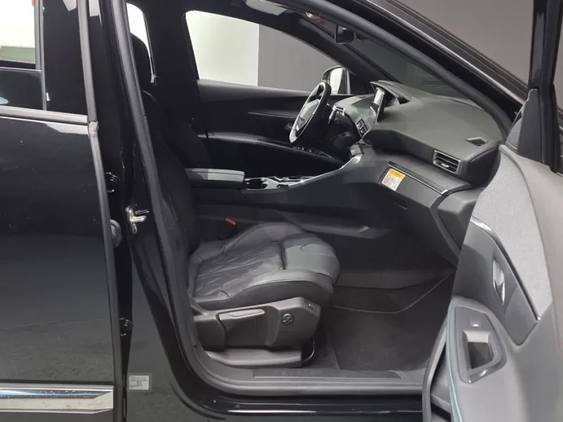 2024 Peugeot 5008 с пробегом 11 718 км
