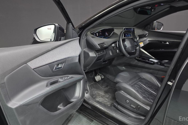 2024 Peugeot 5008 с пробегом 11 718 км