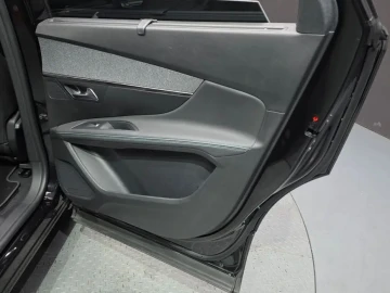 2024 Peugeot 5008 с пробегом 11 718 км