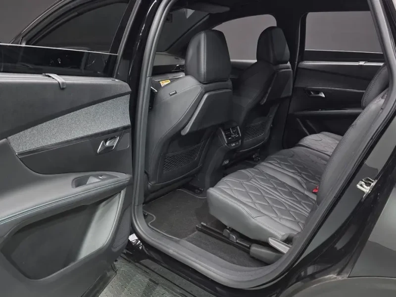 2024 Peugeot 5008 с пробегом 11 718 км