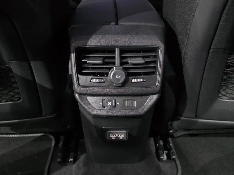 2024 Peugeot 5008 с пробегом 11 718 км